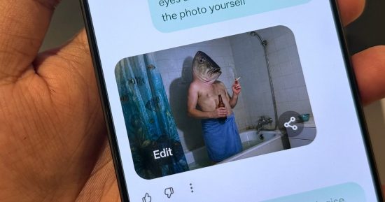 J'ai demandé à ChatGPT de restaurer une image. Cela a produit un homme nu avec une tête de poisson
