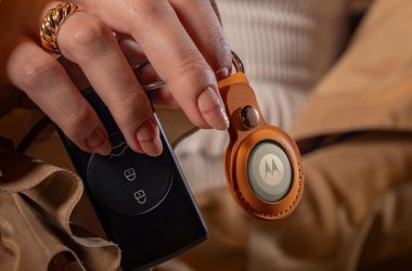 Oubliez l'AirTag d'Apple, le nouveau tracker Android de Motorola dure plus de 500 jours et coûte également moins cher