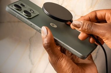 Le prochain téléphone Edge de Motorola pourrait rendre le moment MagSafe d'Android moins cher que Google