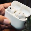 Selon la rumeur, l'appareil photo AirPods Pro d'Apple pourrait avoir rencontré un obstacle majeur