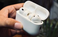 Selon la rumeur, l'appareil photo AirPods Pro d'Apple pourrait avoir rencontré un obstacle majeur