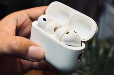 Selon la rumeur, l'appareil photo AirPods Pro d'Apple pourrait avoir rencontré un obstacle majeur