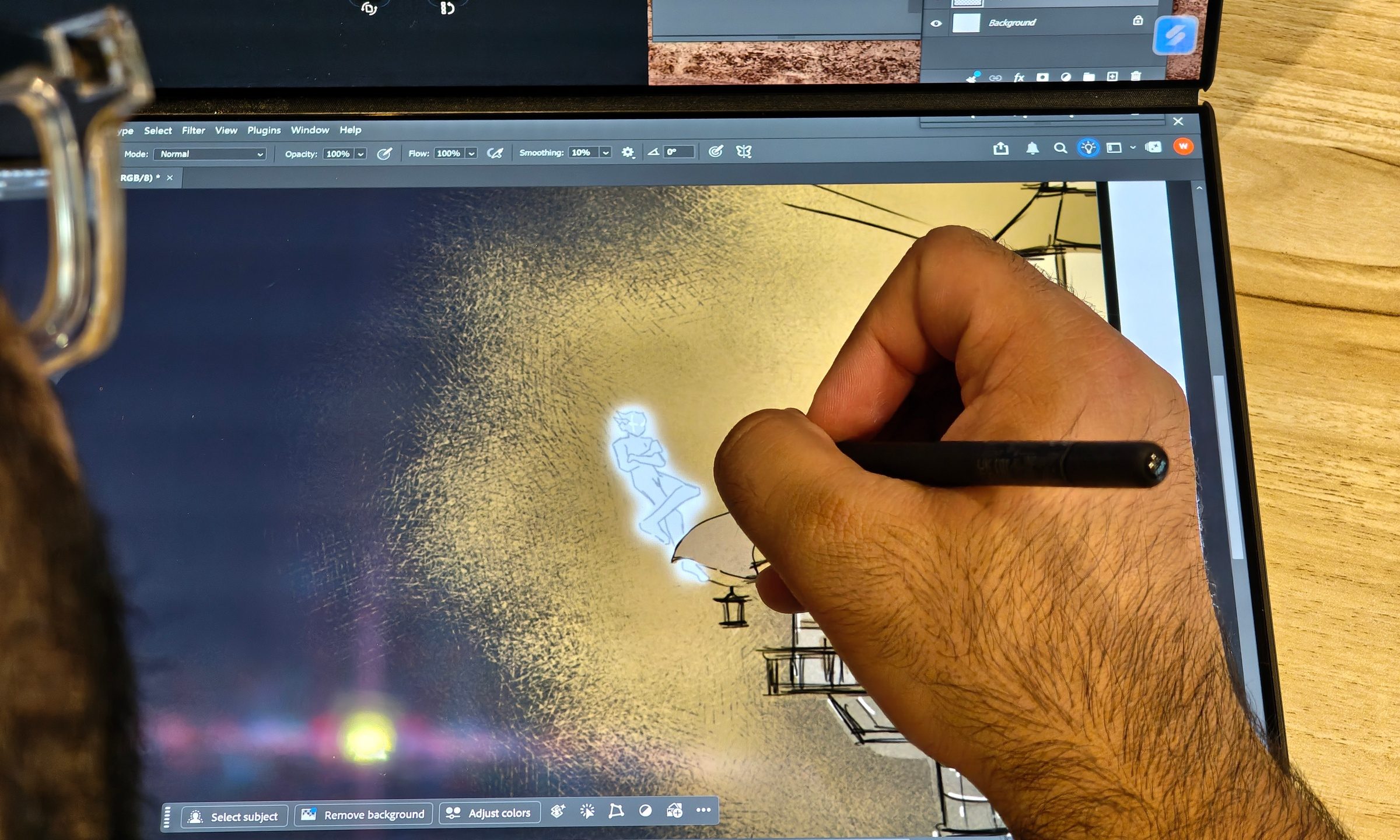 ASUS Zenbook Duo utilisé avec l'ASUS Pen 2.0