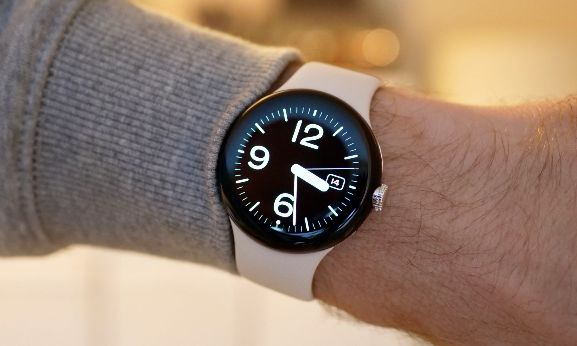 Pixel Watch au poignet