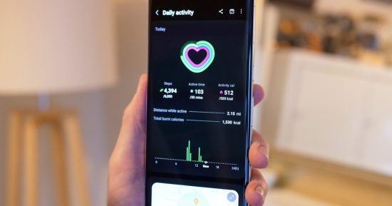 Le nouvel assistant IA de Samsung veut expliquer ce que signifient réellement vos données de santé