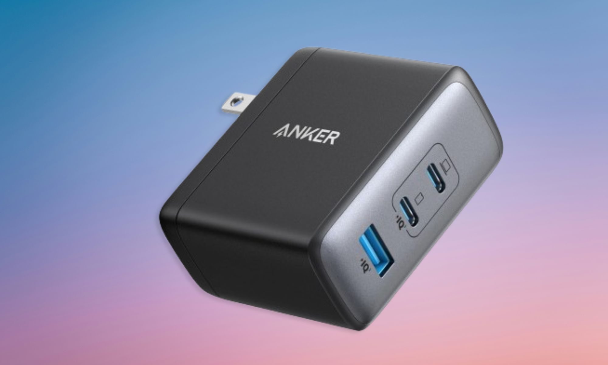 Chargeur Anker Nano 100W sur fond dégradé
