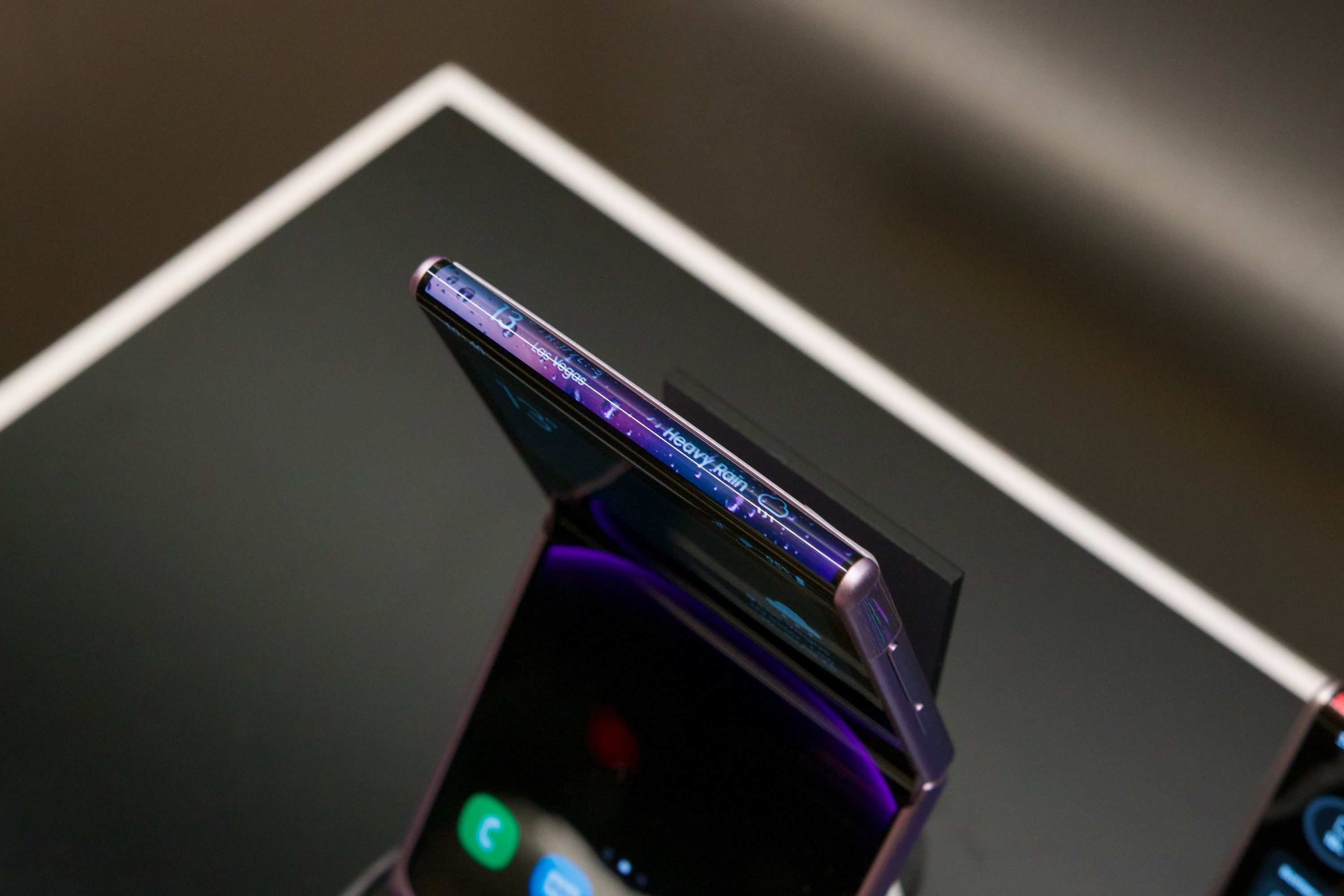 Samsung "Flex Liple" concept de téléphone pliable au CES 2024.