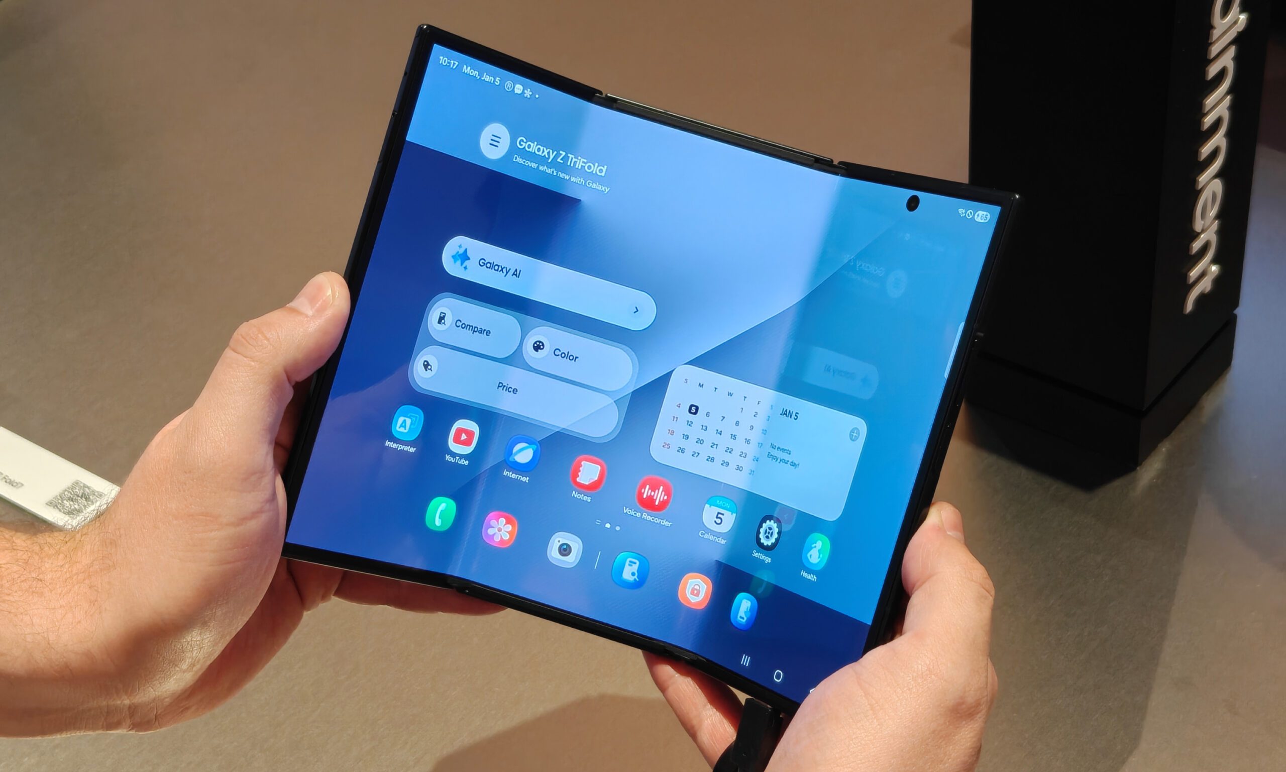 Samsung Galaxy TriFold pliable, téléphone à trois volets